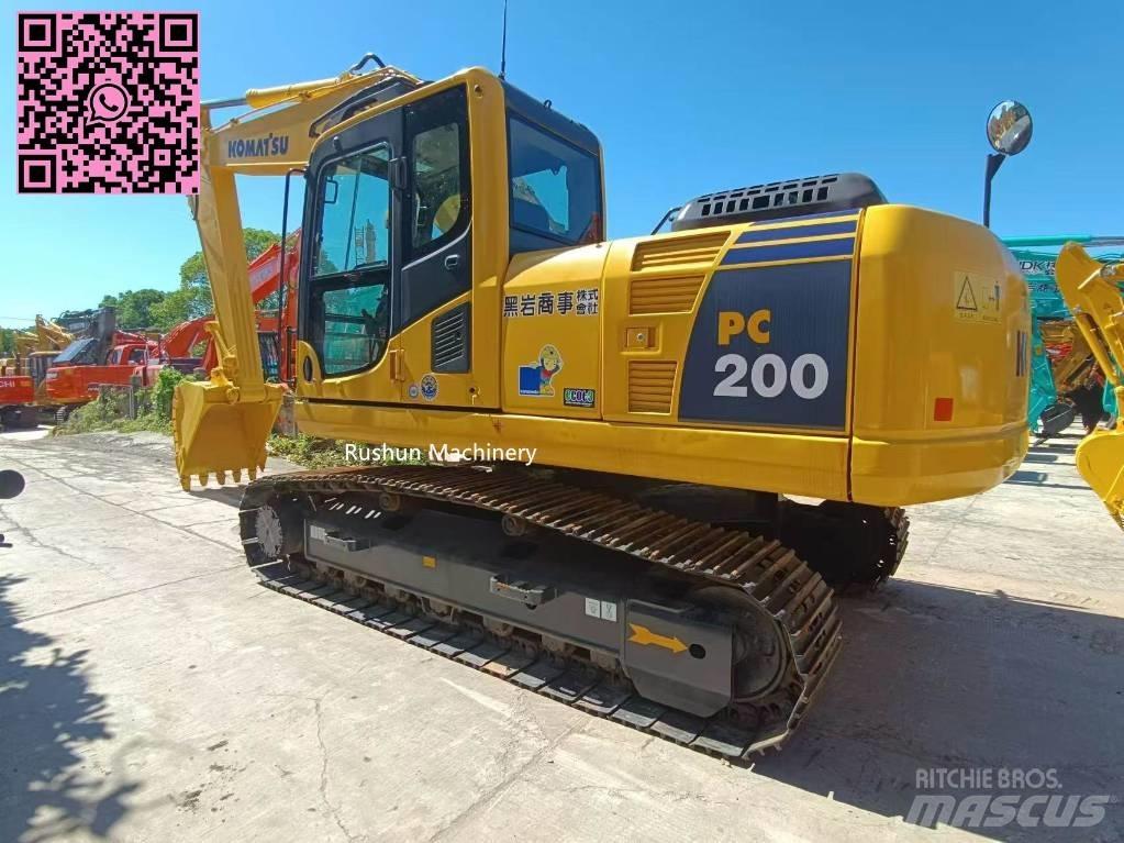 Komatsu PC 200 حفارات وسط 7 طن - 12 طن