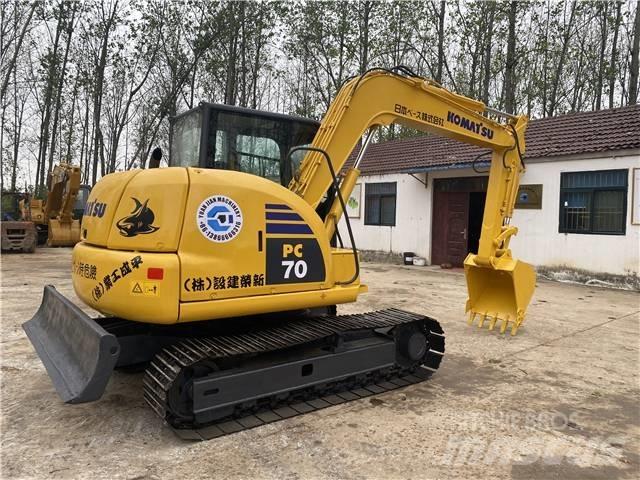 Komatsu PC 70 حفارات زحافة