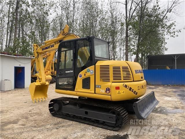 Komatsu PC 70 حفارات زحافة