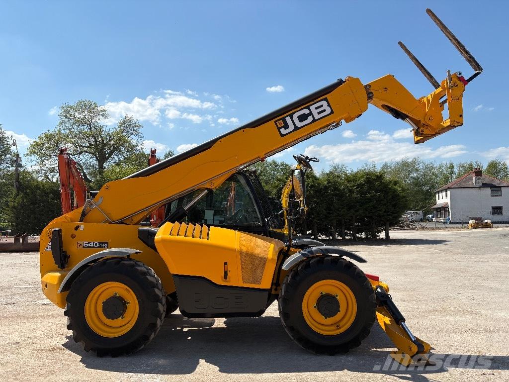 JCB 540-140 مناولات متداخلة