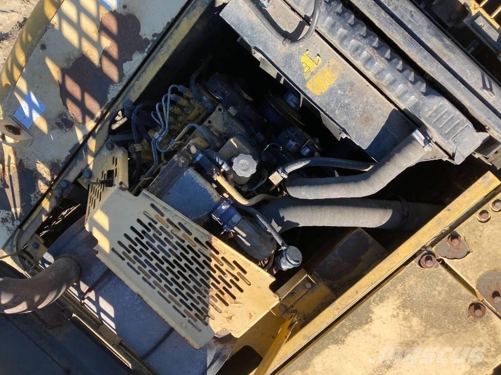 Komatsu PW 170-6 حفارات بعجل