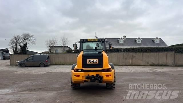 JCB TM 320 S مناولات متداخلة