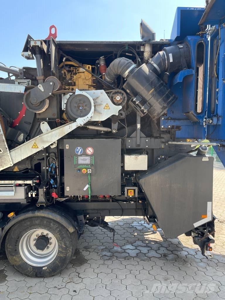 Komptech Axtor 4510 آلات تمزيق المخلفات