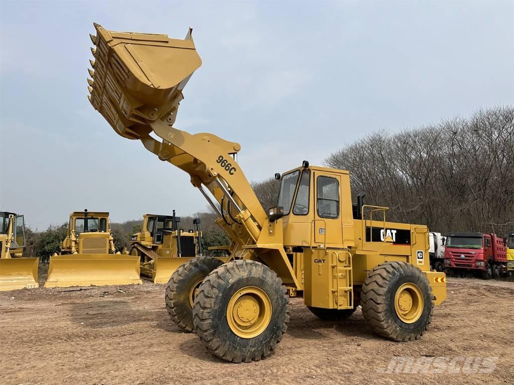 CAT 966C لوادر بعجل