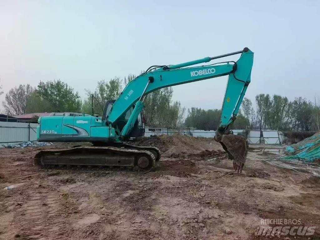Kobelco SK 210-8 حفارات زحافة