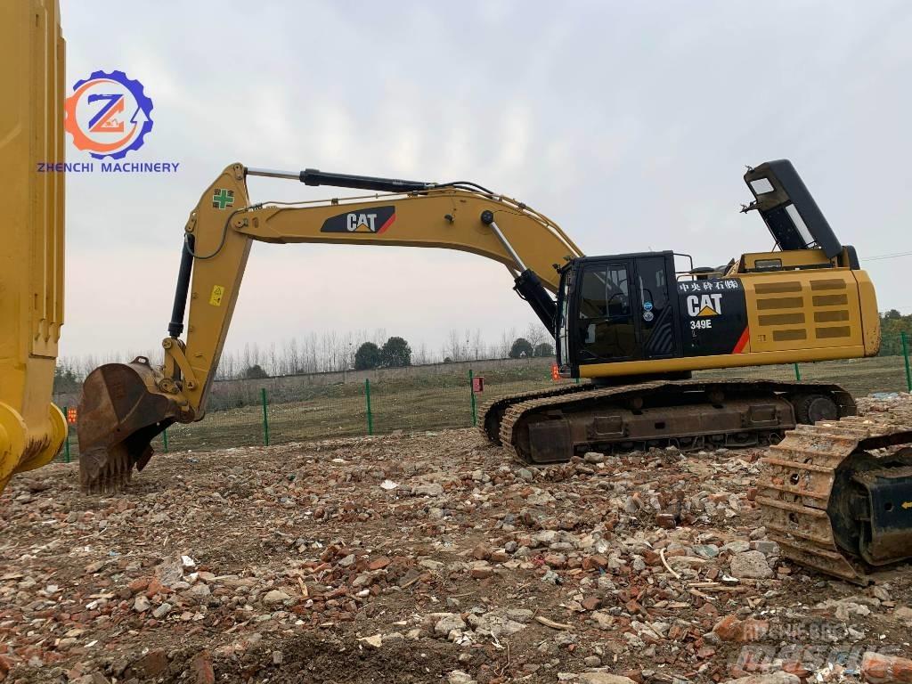 CAT 349 E حفارات زحافة