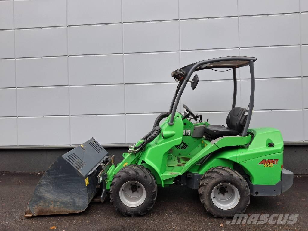 Avant 630 لوادر صغيرة