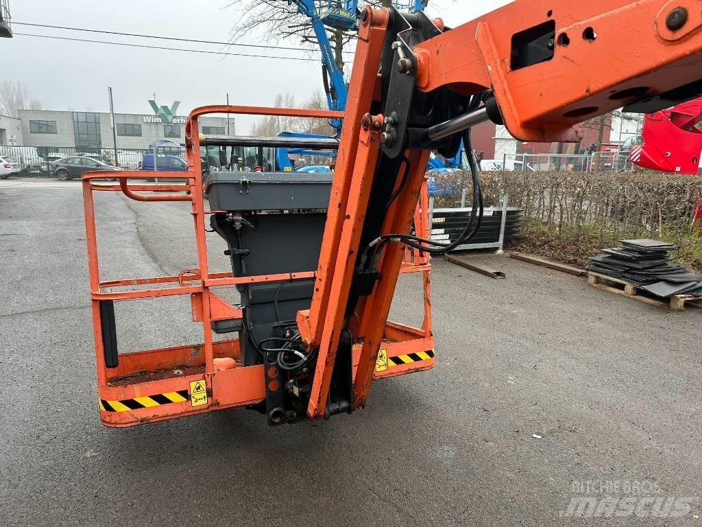 JLG 520 AJ رافعات سلة مفصلية