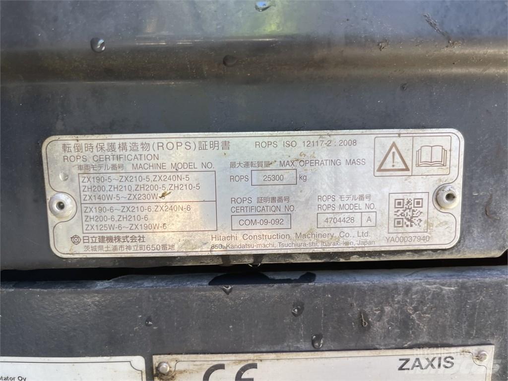 Hitachi ZX 210 LC-6 حفارات زحافة