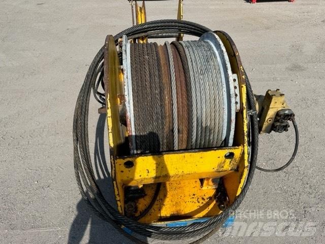 Bauer used winch ملحقات وقطع غيار معدات الحفر
