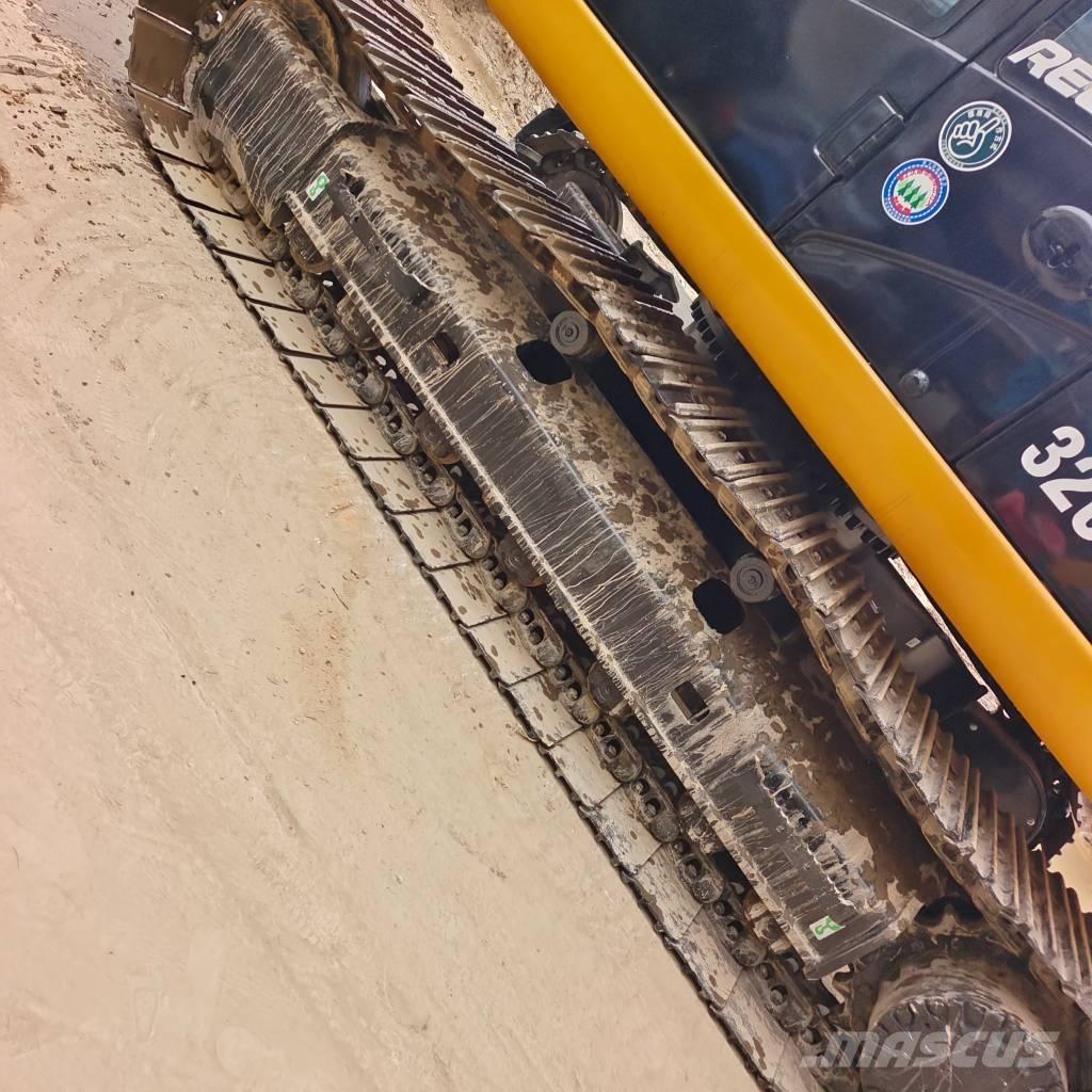 CAT 320 D2L حفارات زحافة
