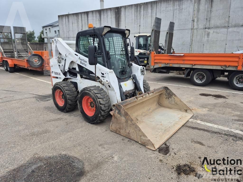 Bobcat S 650 لوادر انزلاقية التوجيه