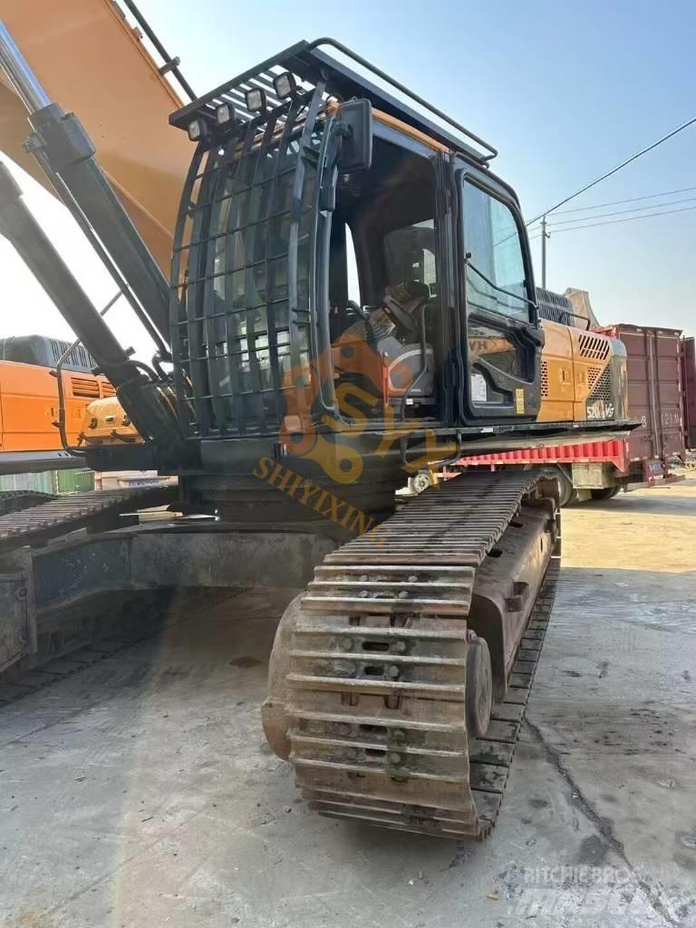 Hyundai Robex 520 VS حفارات زحافة