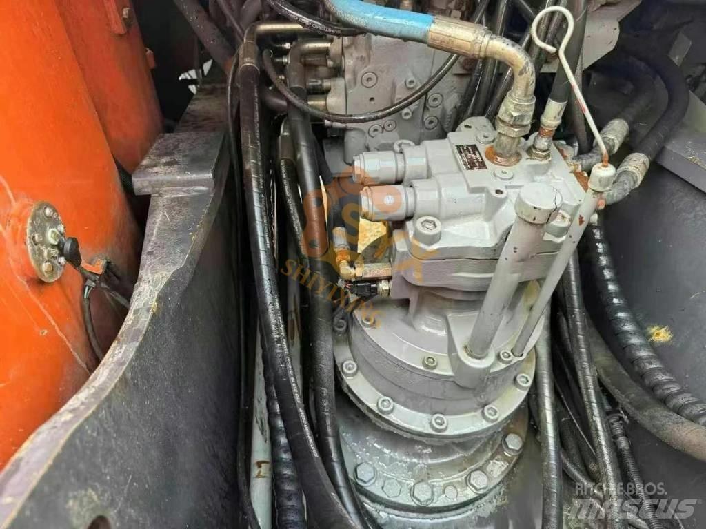 Hitachi EX 200-5G حفارات زحافة