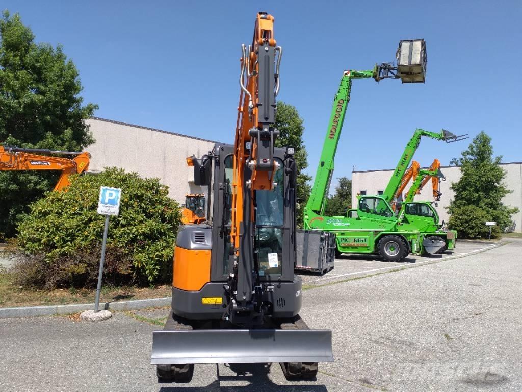 Develon DX 27 Z-7 حفارات صغيرة أقل من 7 طن (حفارات صغيرة)