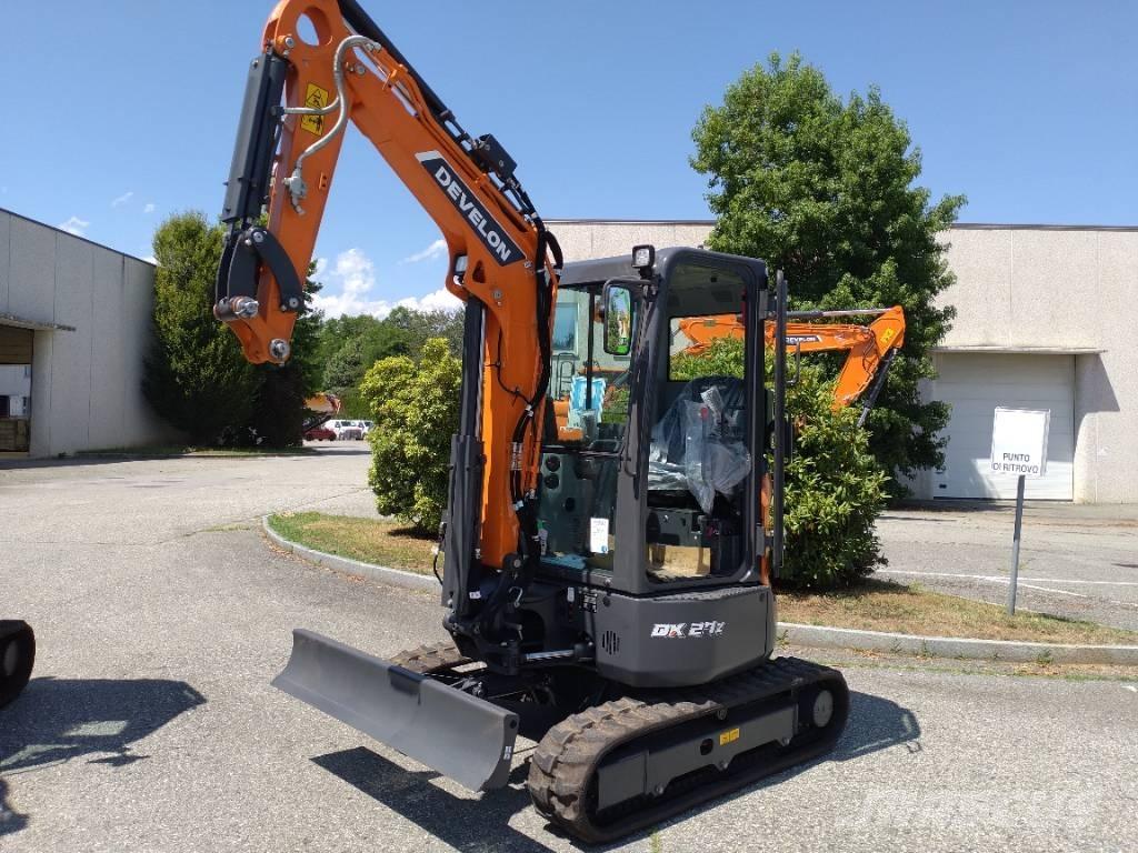 Develon DX 27 Z-7 حفارات صغيرة أقل من 7 طن (حفارات صغيرة)