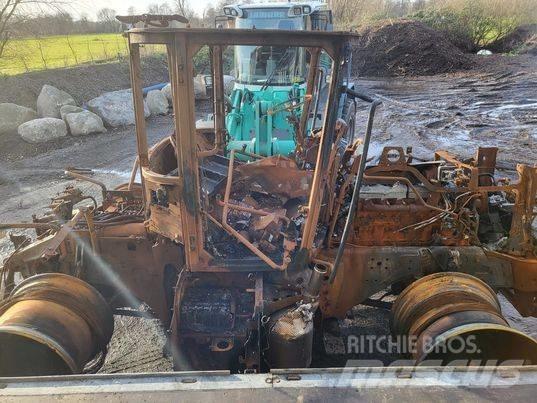 JCB Fastrac 4220     rim الإطارات والعجلات والحافات
