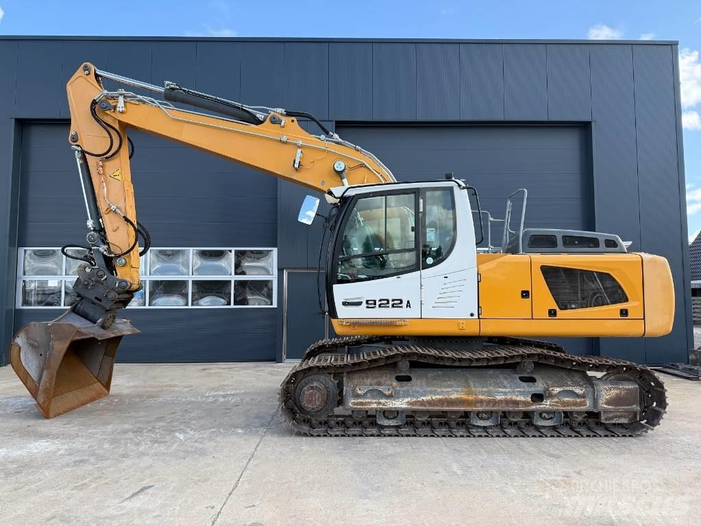 Liebherr R 922 LC حفارات زحافة