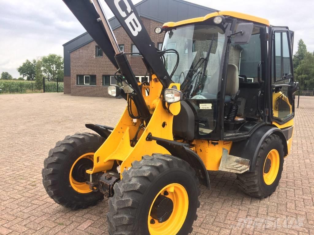 JCB 406 لوادر بعجل