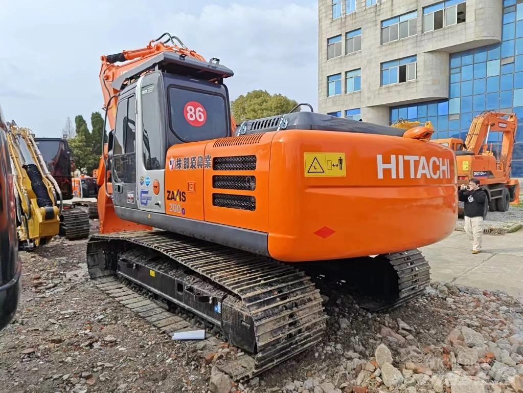 Hitachi ZX 200 حفارات زحافة