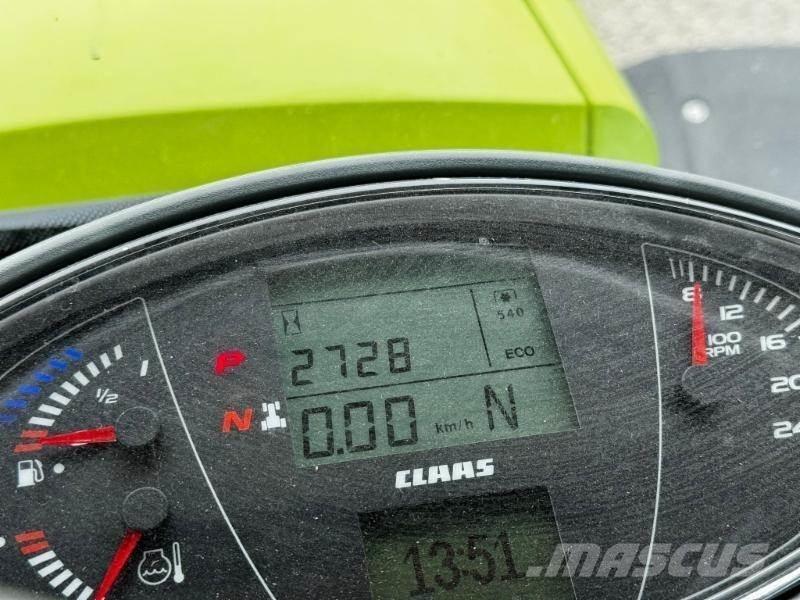CLAAS AXION 830 الجرارات