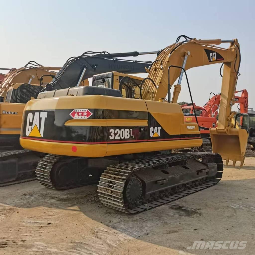CAT 320 B L حفارات زحافة