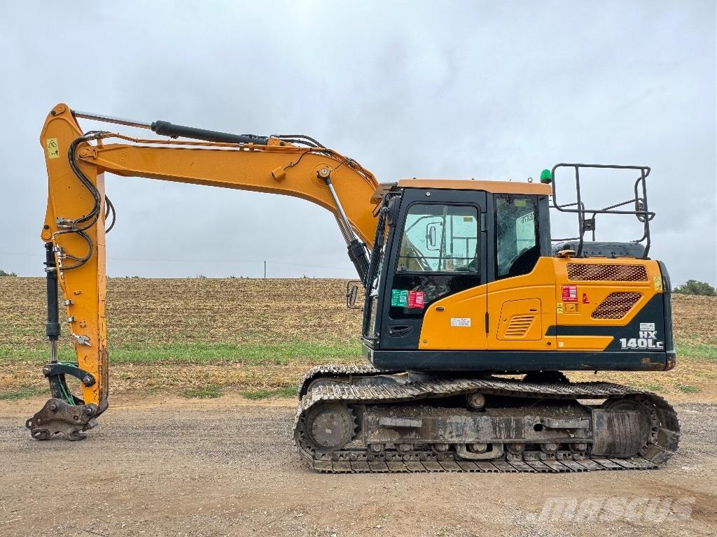 Hyundai HX140 LC حفارات زحافة
