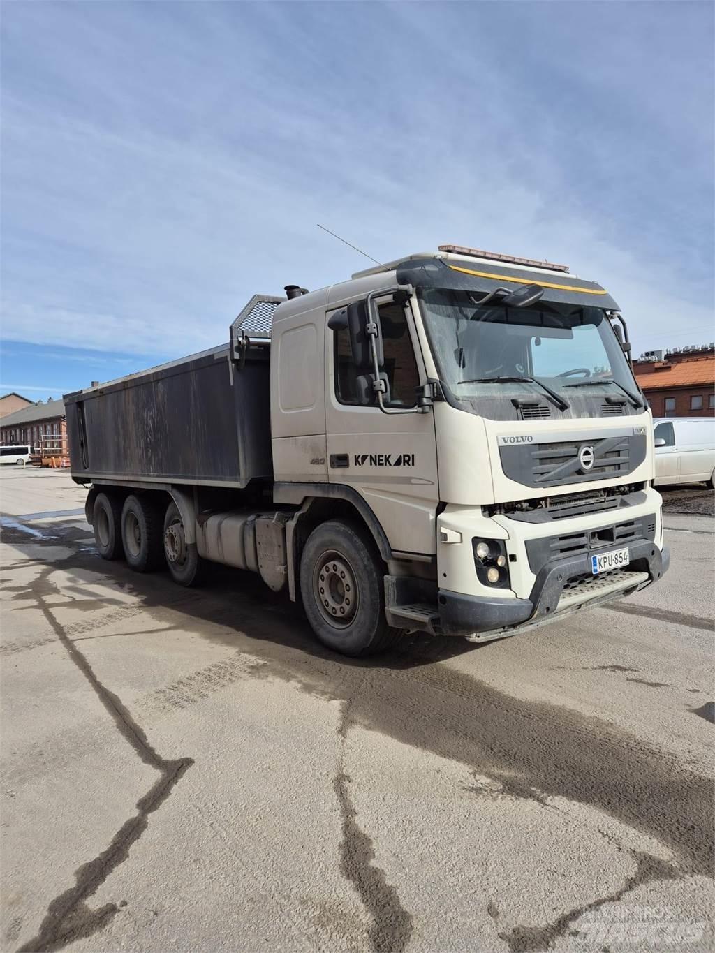 Volvo FMX 8*2 شاحنات قلابة