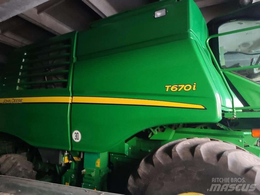 John Deere T 670 i حصادات