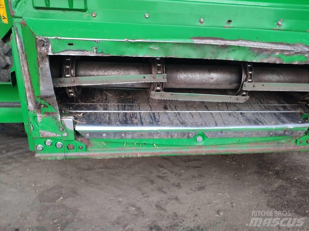 John Deere T 670 i حصادات