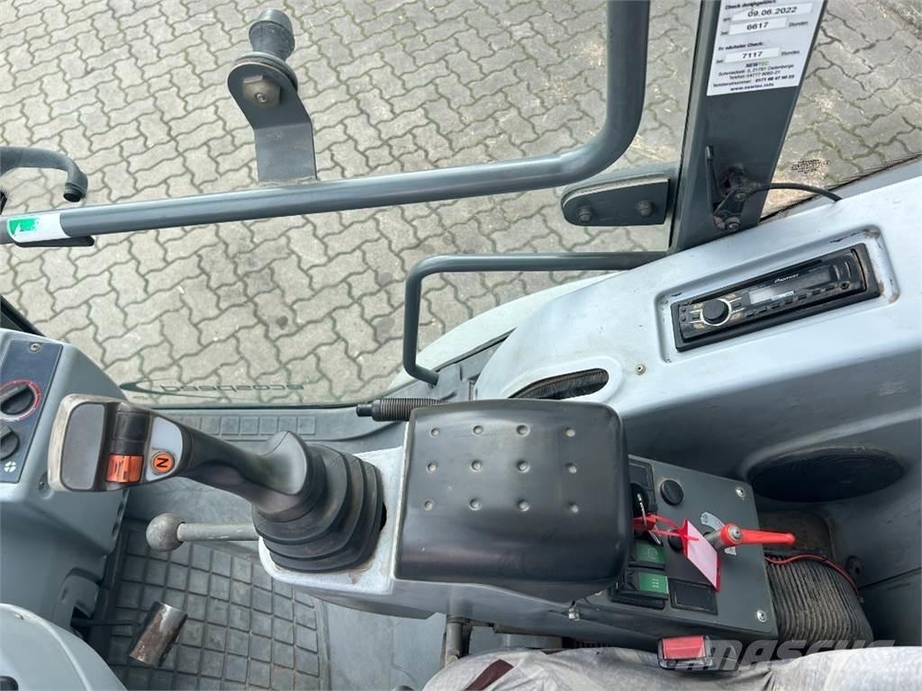Kramer 480 لوادر بعجل