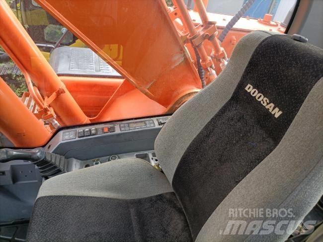 Doosan DX 300 حفارات زحافة