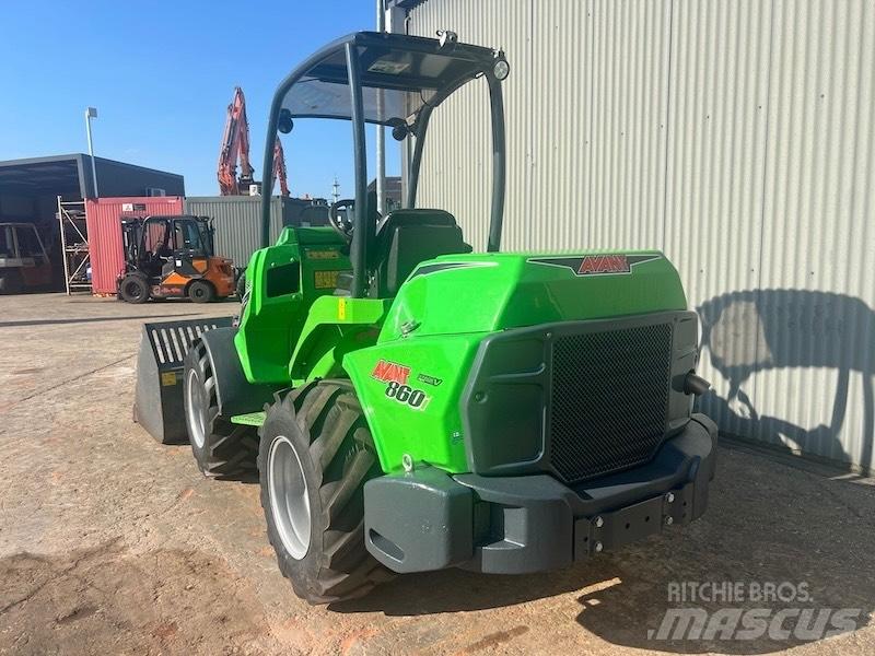 Avant 860 i TDL لوادر صغيرة