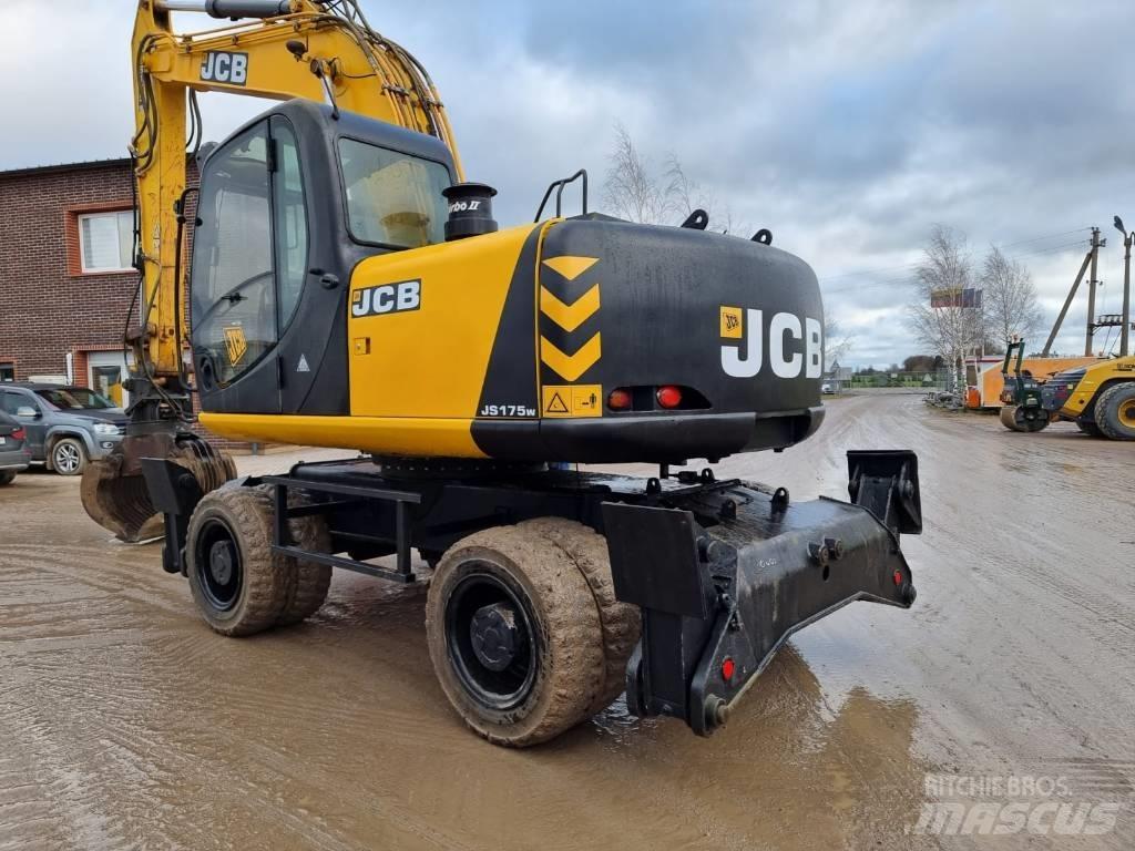 JCB JS 175 W حفارات بعجل