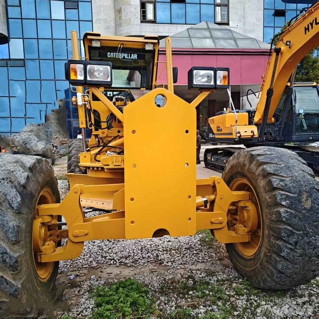 CAT 140 H معدات تمهيد الطرق