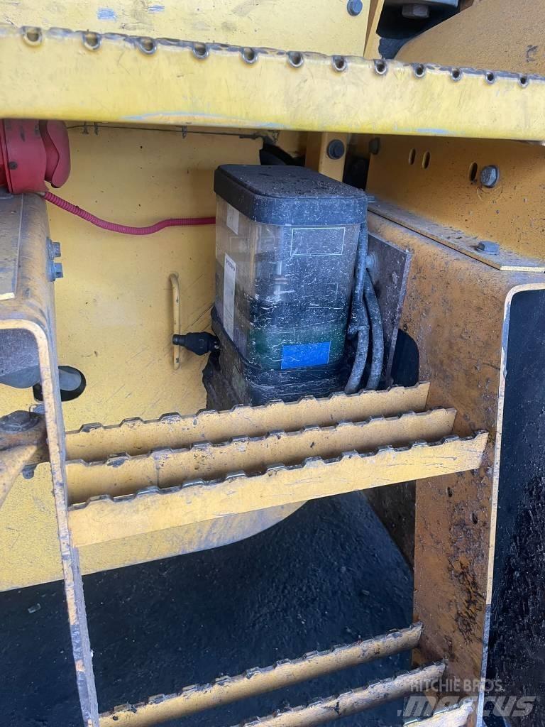 Volvo BM L 120 E لوادر بعجل