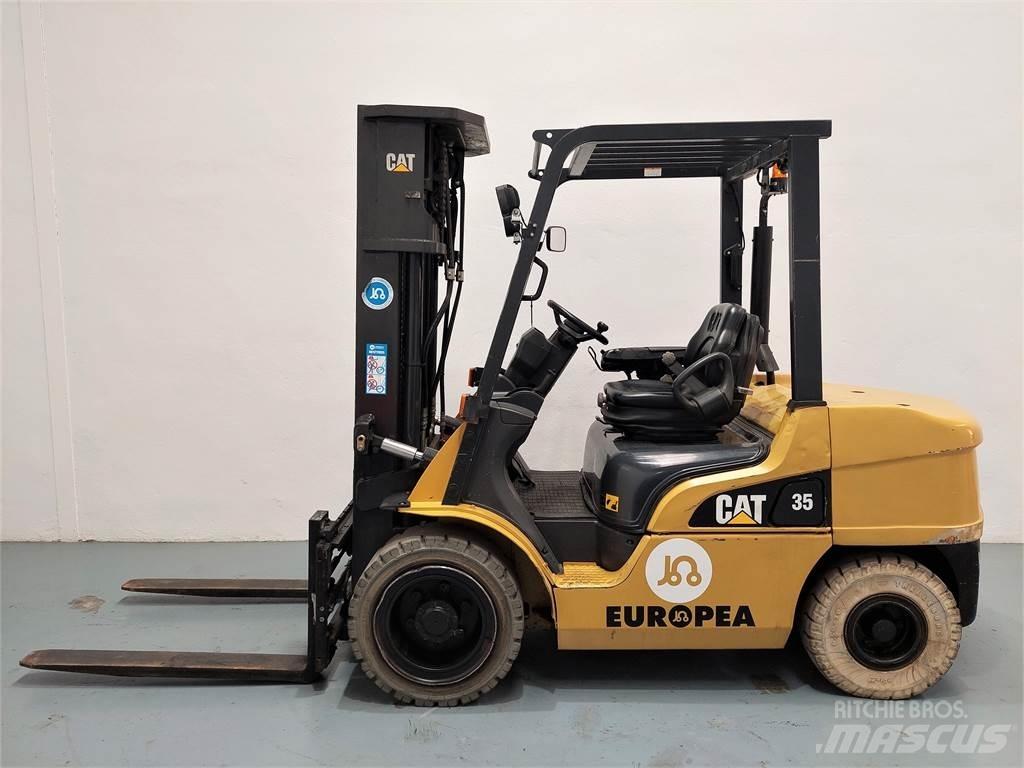 CAT DP35NTD شاحنات الديزل