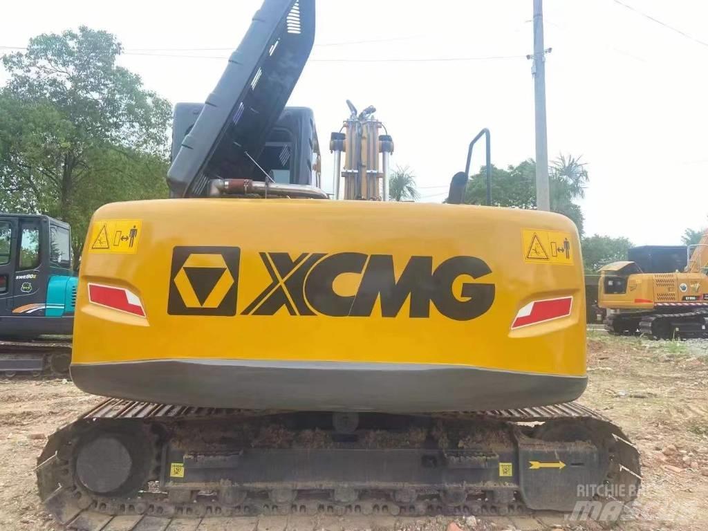 XCMG XE 150 حفارات زحافة