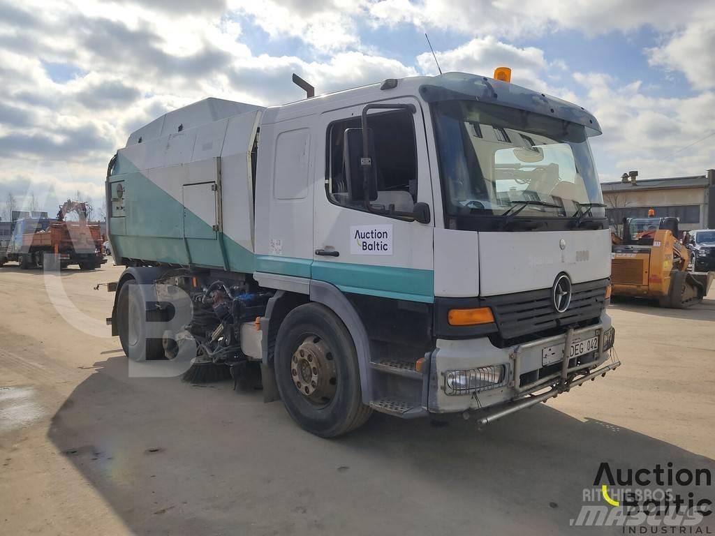 Mercedes-Benz 1517 كناسات