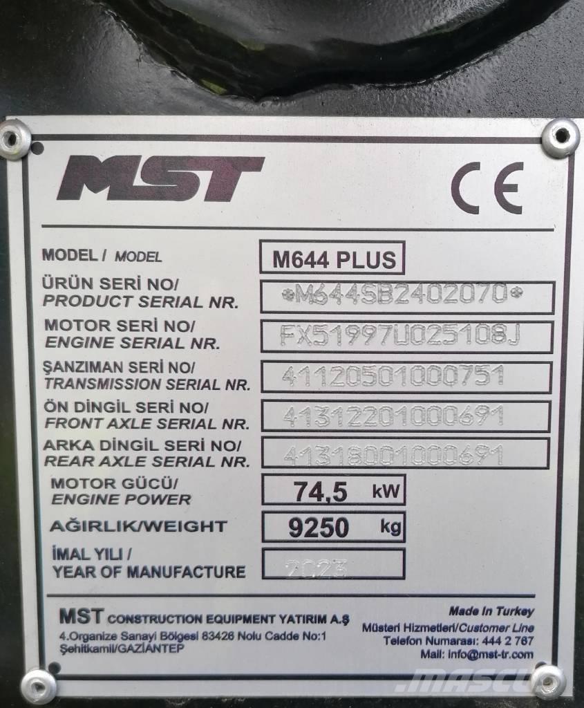 MST M644PLUS لوادر ذات جرافات عكسية