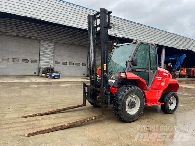 Manitou M 30.2 شاحنات الطرق الوعرة