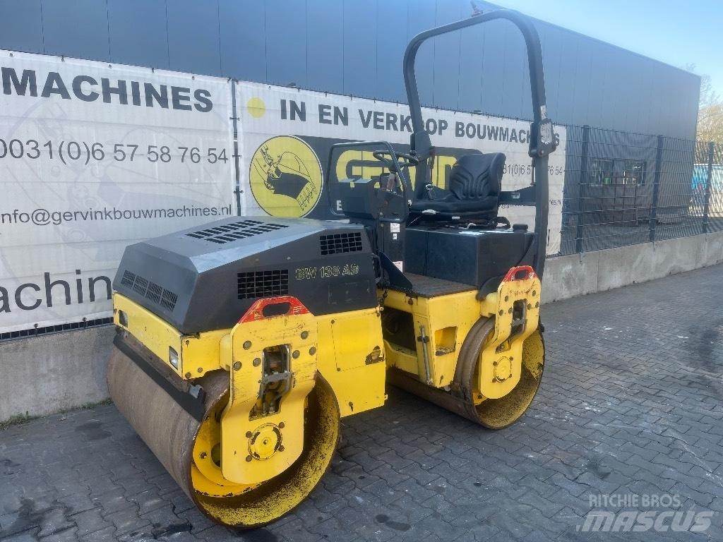 Bomag BW 138 AD مداحل ثنائية الاسطوانة