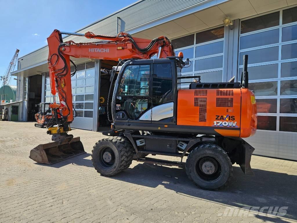 Hitachi ZX170W-6 حفارات بعجل