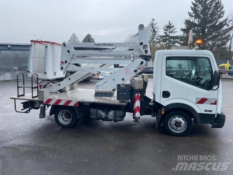 Nissan CABSTAR 35.11 المنصات الهوائية المثبتة على شاحنة
