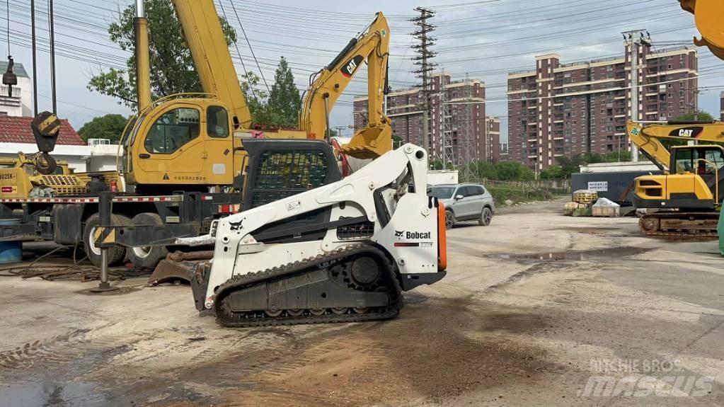 Bobcat T 770 لوادر انزلاقية التوجيه