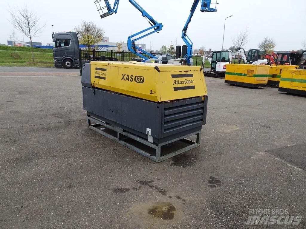 Atlas Copco XAS137 مكابس