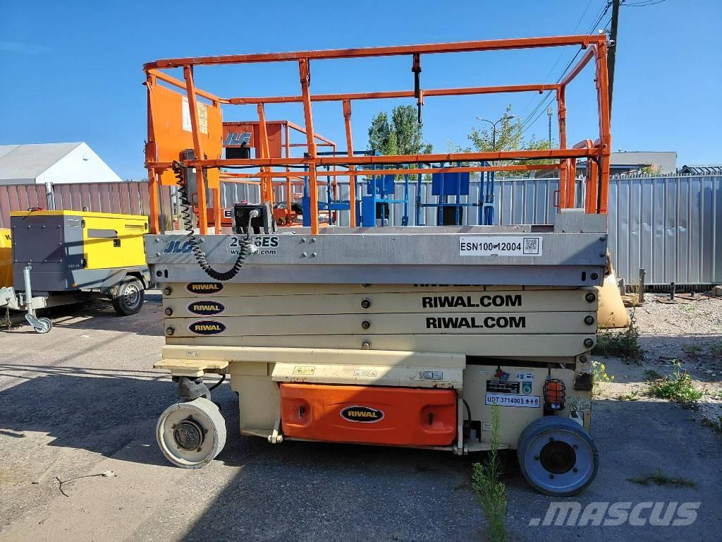 JLG 2646ES رافعات مقصية الشكل