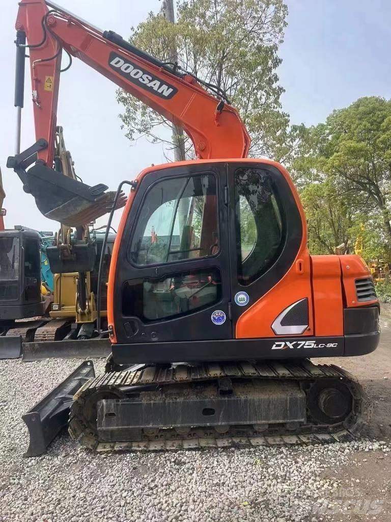 Doosan DX 75LC-9 C حفارات صغيرة أقل من 7 طن (حفارات صغيرة)
