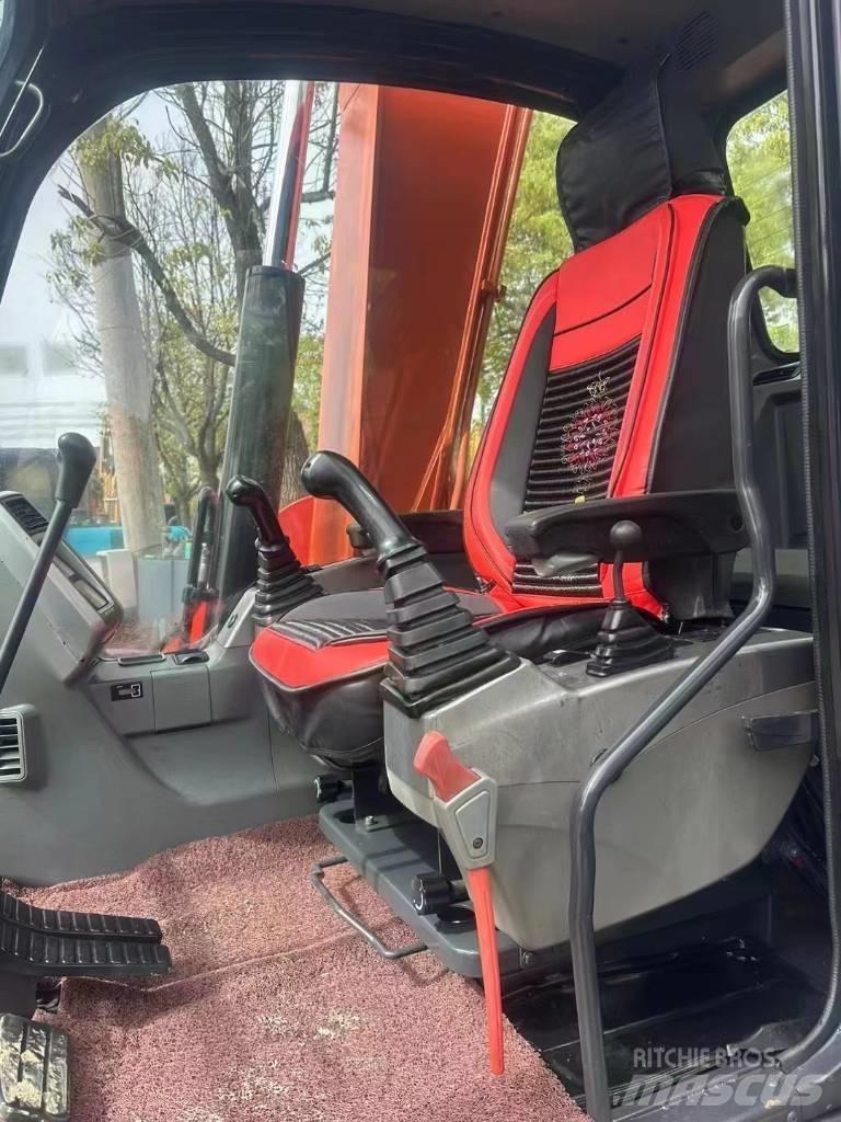 Doosan DX 75LC-9 C حفارات صغيرة أقل من 7 طن (حفارات صغيرة)