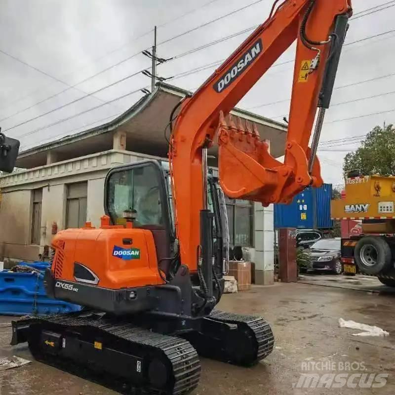 Doosan DX55-9C حفارات صغيرة أقل من 7 طن (حفارات صغيرة)